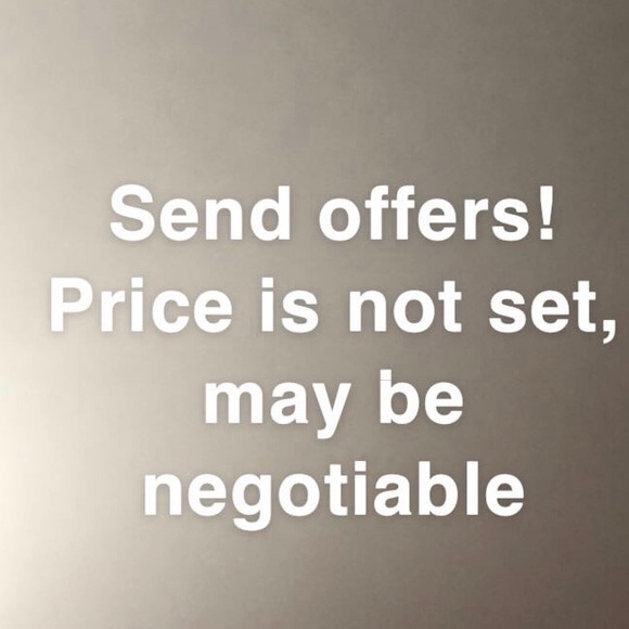 Shorts - Picture 3 of 3